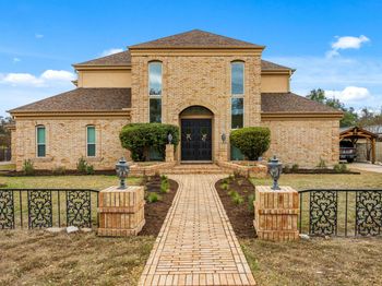 8708 Balcones Club DR
