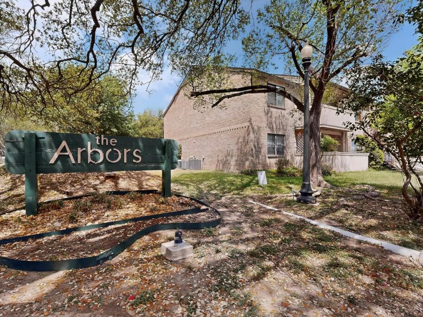 8210 Bent Tree RD 104, Austin TX 78759
