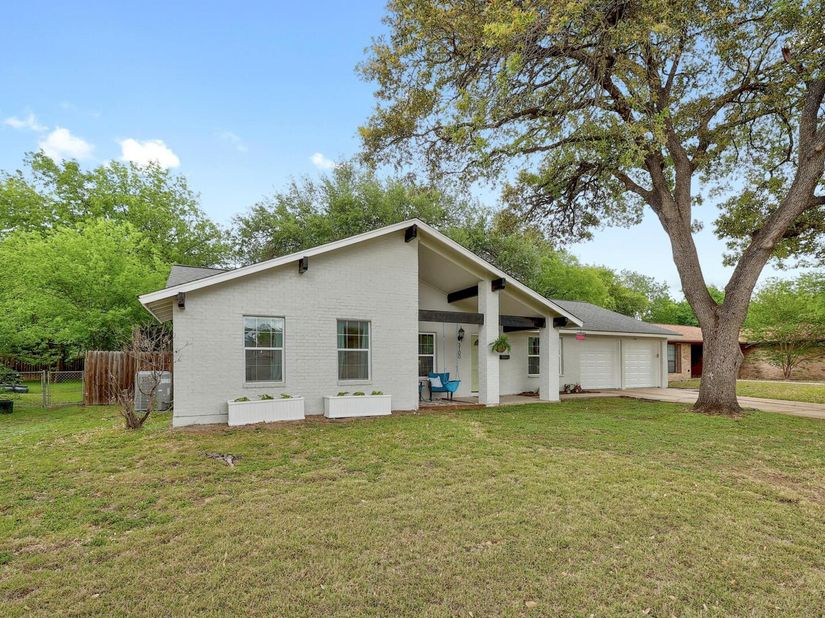 3100 Lynridge DR, Austin TX 78723