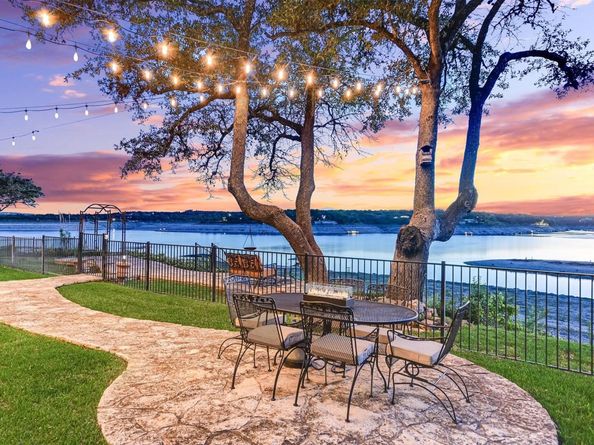 17017 S Ridge LN, Austin TX 78734