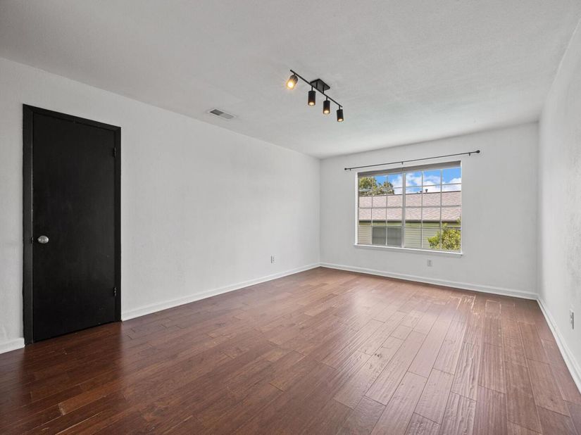 3902 Peterson Ave 203, Austin TX 78756