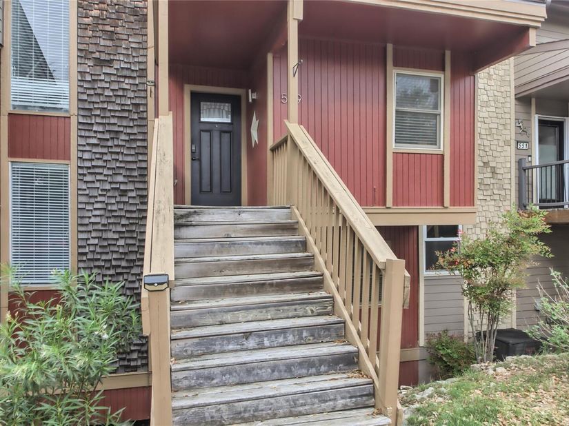 549 Demarett DR, Point Venture TX 78645