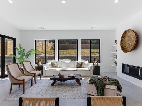 11205 Beach RD, Leander TX 78641