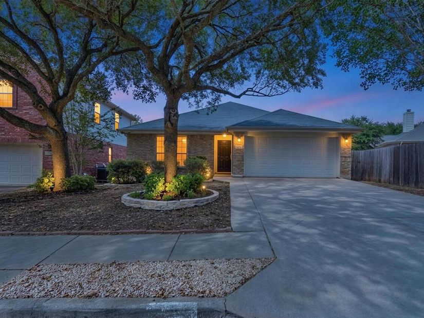 16832 Luckenwald DR, Round Rock TX 78681