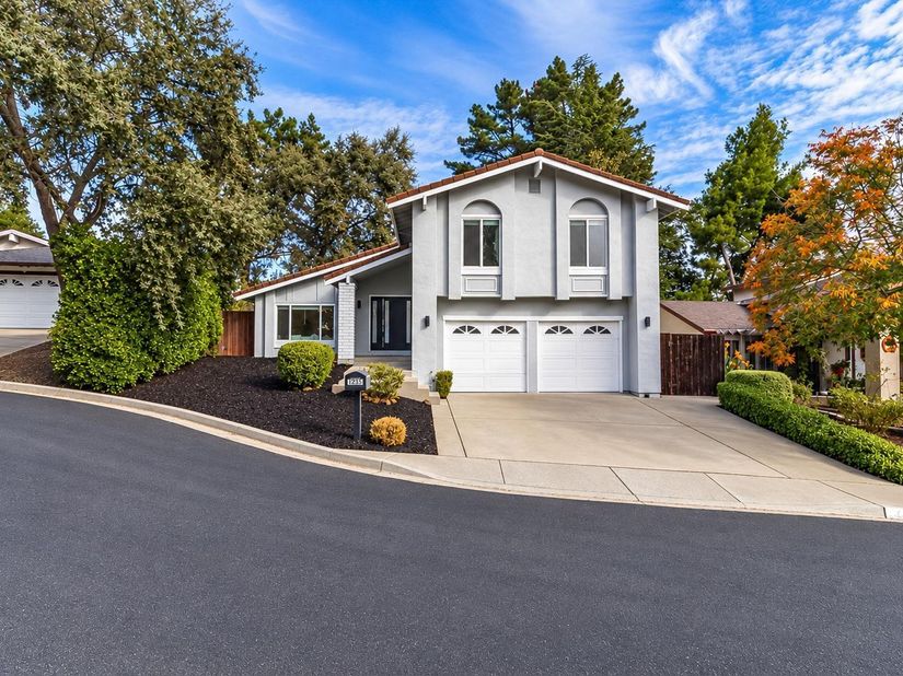 1235 Greenview Court, Martinez CA 94553