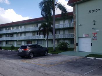 3300 Springdale Boulevard