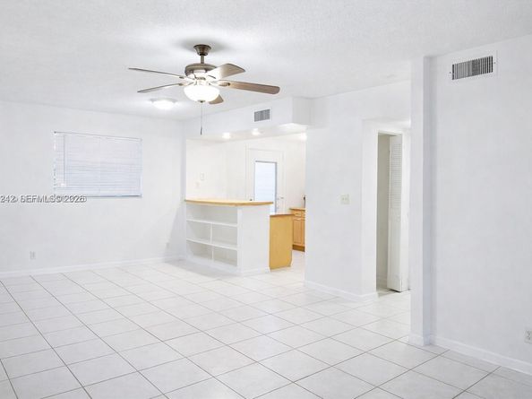 9150 NW 38th Drive 110, Coral Springs FL 33065