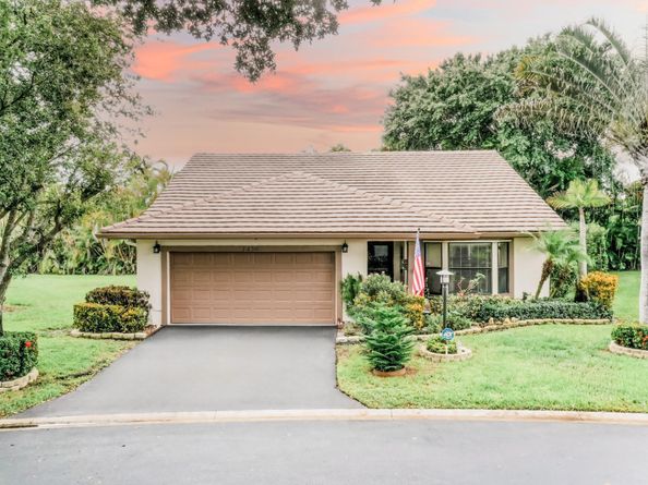 1450 Lakeview Cir, Coral Springs FL 33071