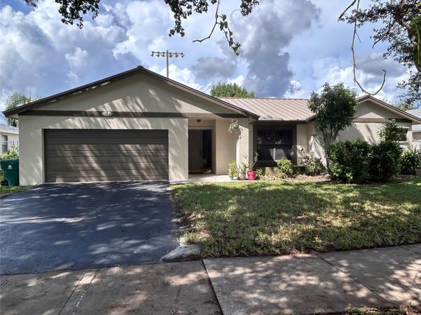 11641 SW 50th St, Cooper City FL 33330