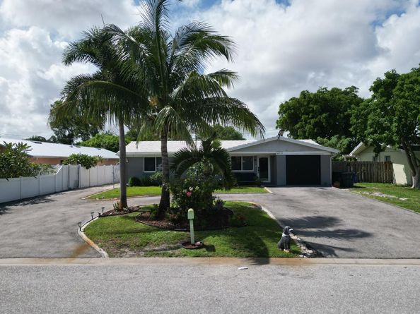 4305 Foss Road, Lake Worth FL 33461