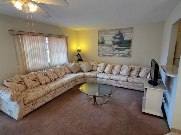 558 Saxony L, Delray Beach FL 33446