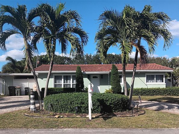1991 NE 34th St, Lighthouse Point FL 33064