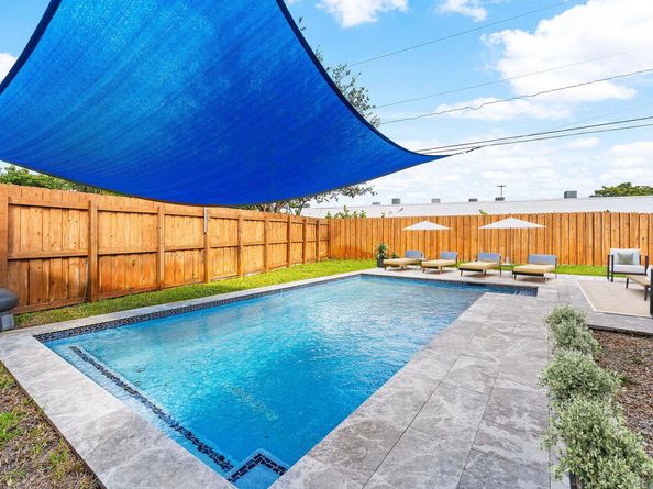 4780 NE 8th Terrace, Oakland Park FL 33334