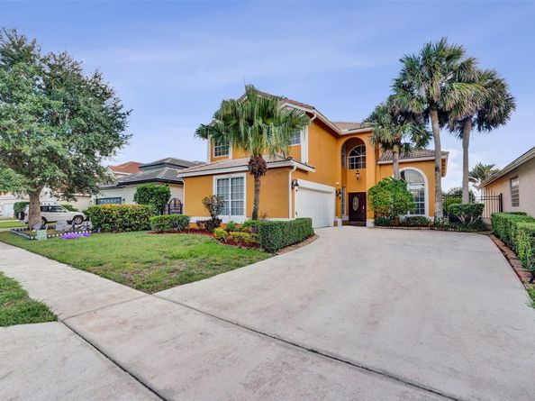 10902 Tamoron Ln, Boca Raton FL 33498