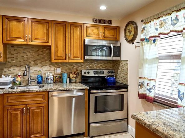 601 NW 80th Ave 101, Margate FL 33063