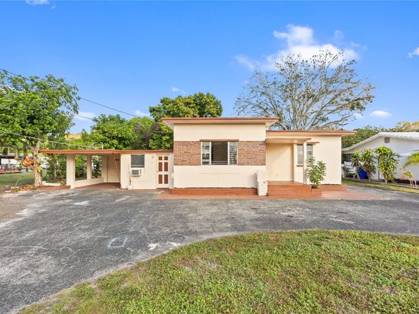 5705 Harding St, Hollywood FL 33021