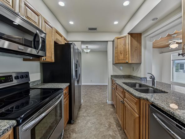2581 E Golf Boulevard, Pompano Beach FL 33064