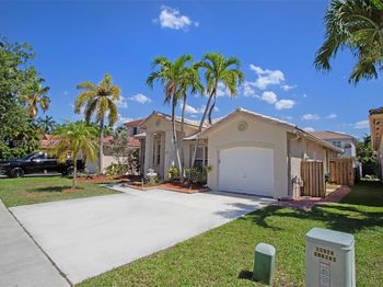 13964 N Cypress Cove Circle