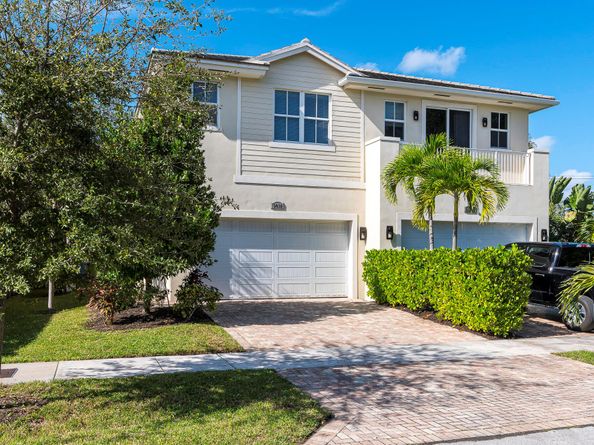 1031 NE 13th Avenue, Fort Lauderdale FL 33304