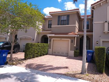 1088 NW 33rd Court