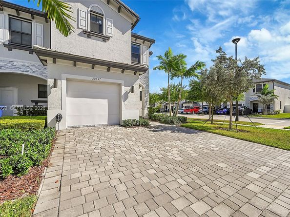 20357 NW 4th Path, Miami Gardens FL 33169