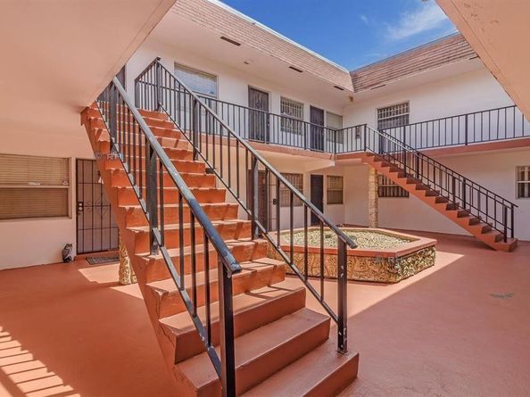 230 SW 1st Street G8, Pompano Beach FL 33060