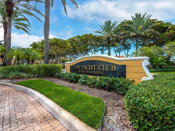 160 Yacht Club Way 109, Hypoluxo FL 33462