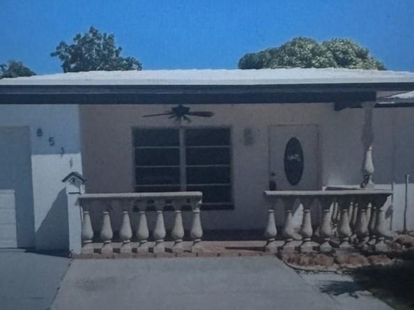 8511 NW 59 street, Tamarac FL 33321