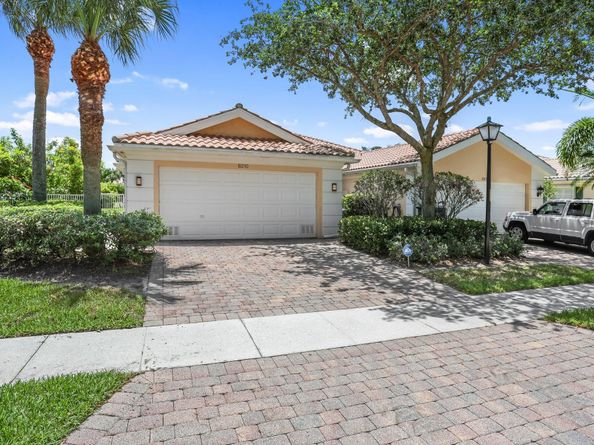 8210 Saint Johns Court, Wellington FL 33414