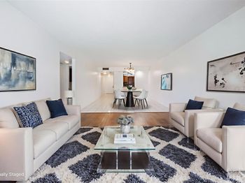 3150 W Rolling Hills Cir