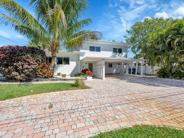 1771 NE 35th St, Oakland Park FL 33334