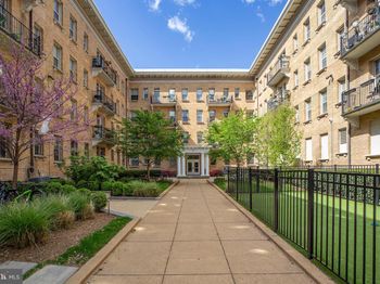 1401 Columbia Road NW