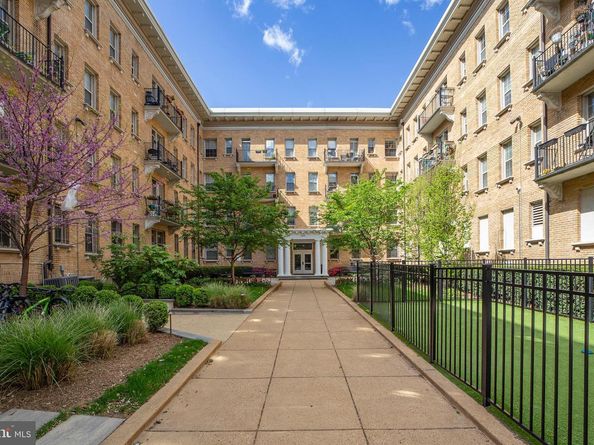 1401 Columbia Road NW 219, Washington DC 20009