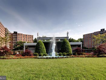 4201 Cathedral Avenue NW