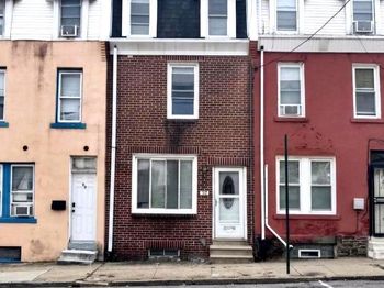 58 E Walnut Lane