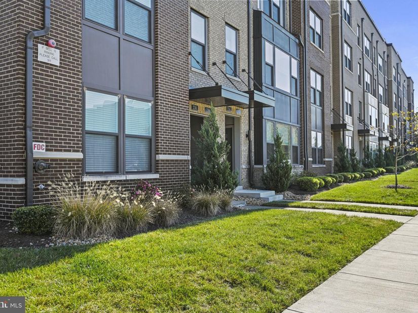 232 Van Buren Street, Herndon VA 20170