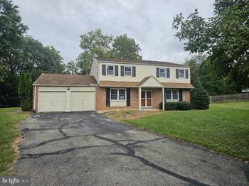 11 Azalea Circle