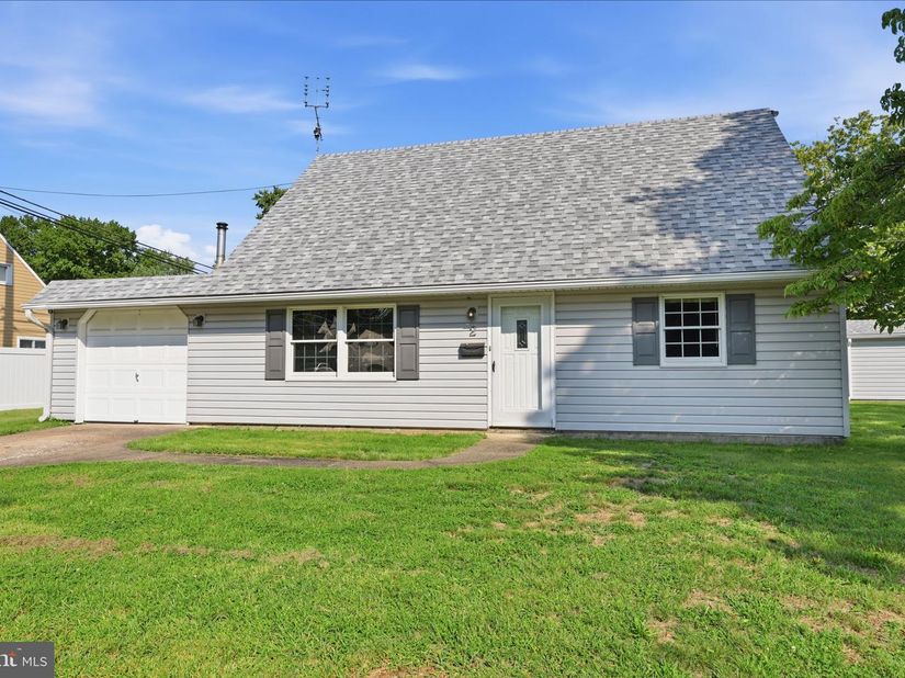 2 Timothy Lane, Levittown PA 19054