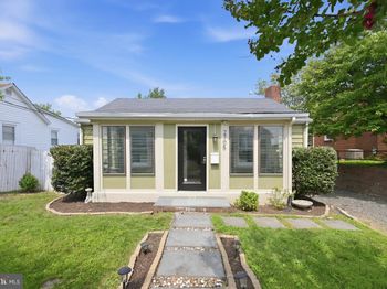 2705 1st Road S