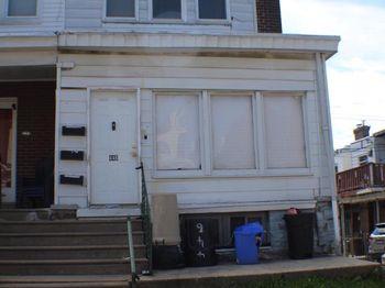 446 Roselyn Street
