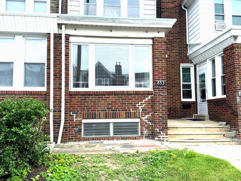 653 Gerhard Street, Philadelphia PA 19128