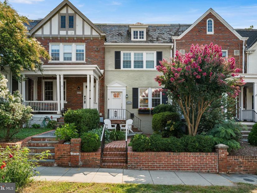 2303 38TH Street NW, Washington DC 20007