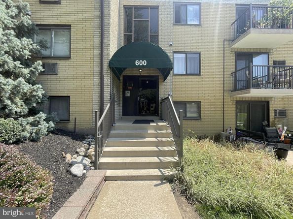 1575 W Street Road 614, Warminster PA 18974