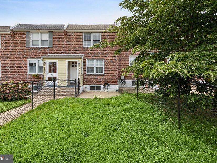 1606 Pennington Road, Philadelphia PA 19151