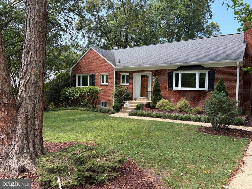 3054 Hazelton Street, Falls Church VA 22044
