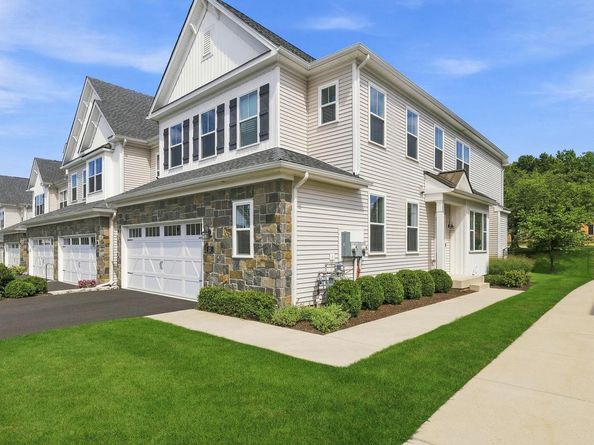 23 Swan Lane, Ivyland PA 18974