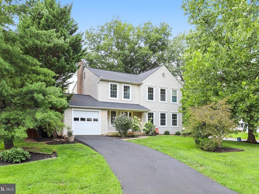 131 Seneca Ridge Drive, Sterling VA 20164