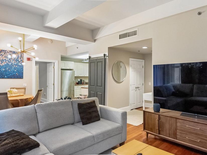 1500 Chestnut Street 8I, Philadelphia PA 19102