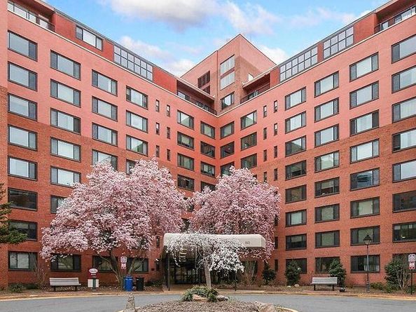 1021 Arlington Boulevard 911, Arlington VA 22209