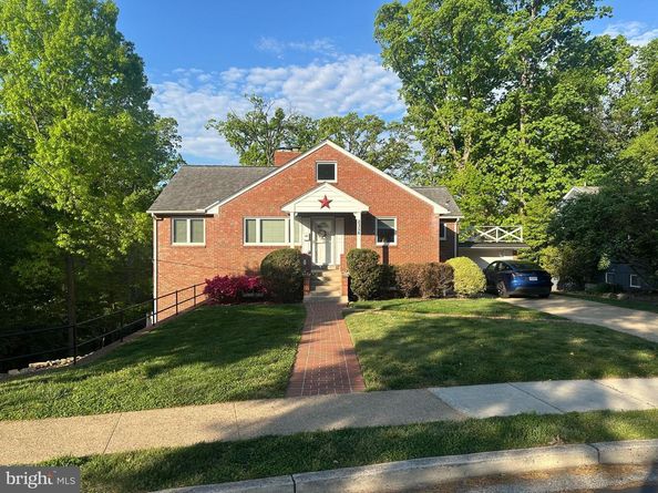 2356 Pierce Street, Arlington VA 22202
